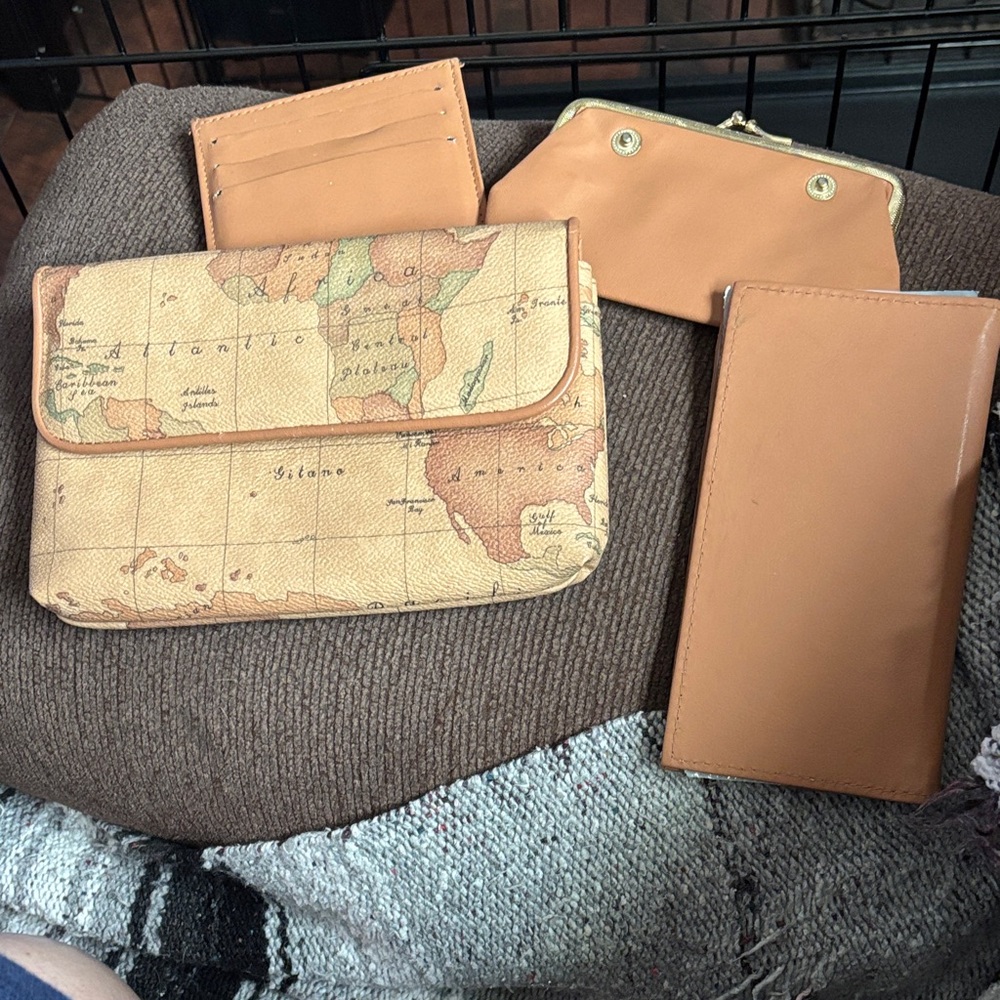 Gitano vintage clutch wallet with accessories, checkbook,card case, change bag